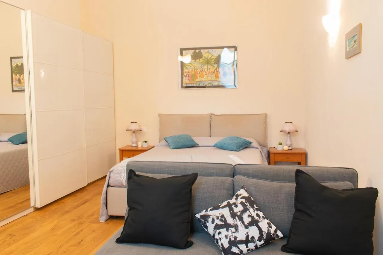Vicenza Vista Sul Duomo Petite House Apartment