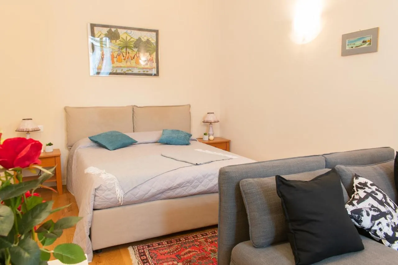 Vicenza Vista Sul Duomo Petite House Apartment Italy